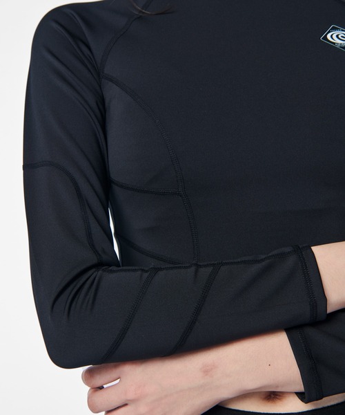 PIPING HOT FUTURE（パイピングホットフューチャー）の「LS SECOND SKIN SEAMED MOCK NECK TOP（Tシャツ/カットソー・レディース・ブラック・XS/S/L/M）」の9枚目の写真