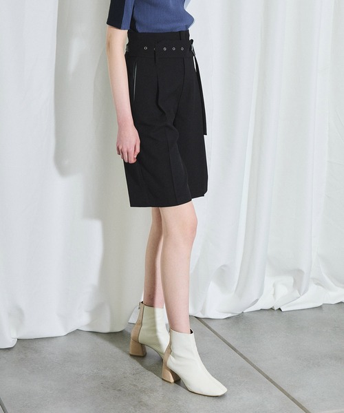 UNITED TOKYO（ユナイテッドトウキョウ）の「ドライトロハーフパンツ（スラックス・レディース・ブラック/ブルー・1/2）」の4枚目の写真