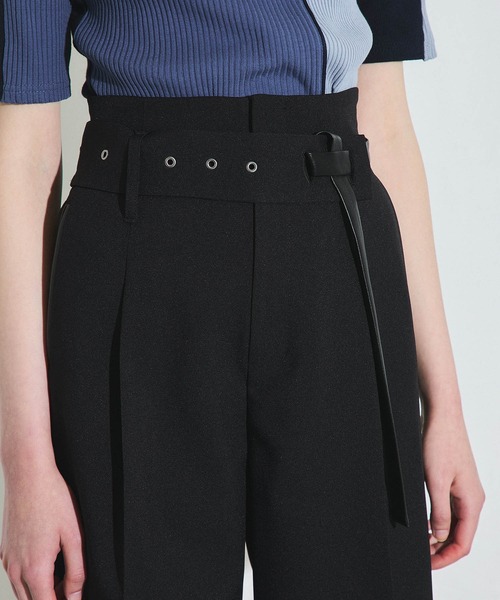 UNITED TOKYO（ユナイテッドトウキョウ）の「ドライトロハーフパンツ（スラックス・レディース・ブラック/ブルー・1/2）」の3枚目の写真