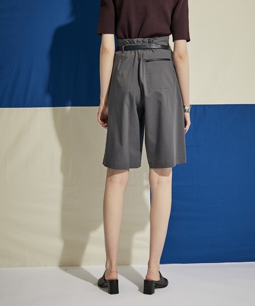 UNITED TOKYO（ユナイテッドトウキョウ）の「ドライトロハーフパンツ（スラックス・レディース・ブラック/ブルー・1/2）」の15枚目の写真