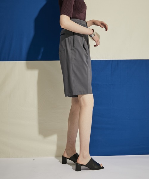 UNITED TOKYO（ユナイテッドトウキョウ）の「ドライトロハーフパンツ（スラックス・レディース・ブラック/ブルー・1/2）」の16枚目の写真