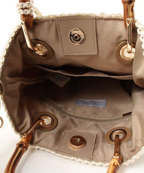 STRAWBERRY-FIELDS（ストロベリーフィールズ）の「ラッセルシートバンブーハンドル　バッグ（ハンドバッグ・レディース・オフホワイト/ブラック・FREE）」の6枚目の写真