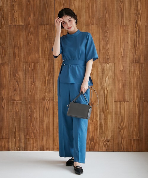 AIMER(エメ)の「ベルト付スタンドネックパンツセットアップ(セットアップ・レディース・ブラック/ベージュ/ブルー・MEDIUM)」の3枚目の写真