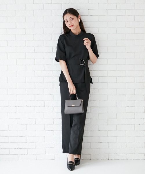 AIMER(エメ)の「ベルト付スタンドネックパンツセットアップ(セットアップ・レディース・ブラック/ベージュ/ブルー・MEDIUM)」の2枚目の写真