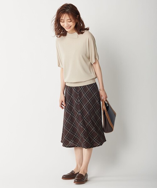 J.PRESS Ladies(J.プレス レディス)の「【洗える】レーヨンストレッチ ロールネックニット(ニット/セーター・レディース・ネイビー系/ベージュ系/ピンク系/スモーキーグリーン系・SMALL)」の5枚目の写真