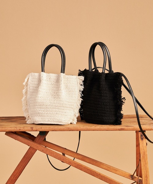 Laugoa（ラウゴア）の「【LAUGOA】BARRY バリー 21526-12002（トートバッグ・レディース・ブラック/アイボリー・FREE）」の8枚目の写真