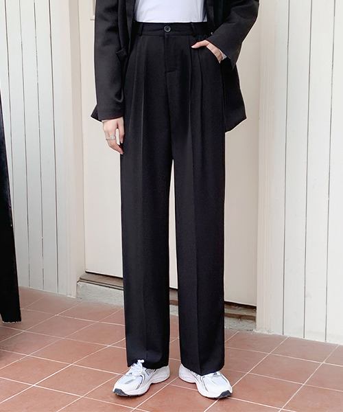 c.u.l（シーユーエル）の「【c.u.l:w】センタープレス ツータックワイドパンツ culw67（スラックス・レディース・ブラック/グレー/ベージュ・L/M）」の2枚目の写真