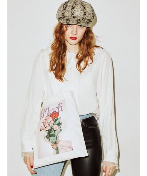 jouetie(ジュエティ)の「フラワーフォトトート BAG(トートバッグ・レディース・ブラック/オフホワイト/ベージュ/ブルー/ピンク/その他1・FREE)」の12枚目の写真