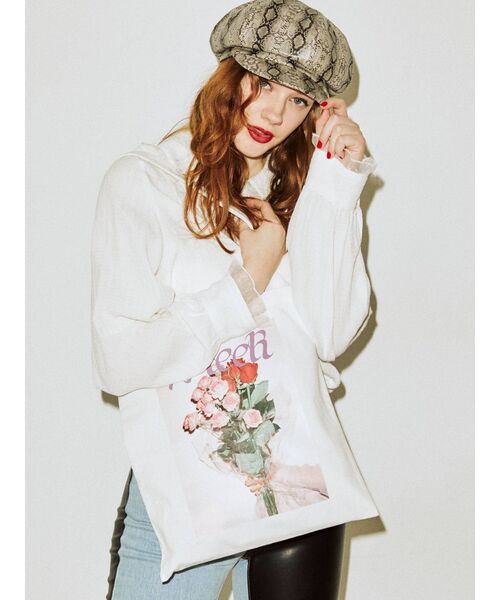 jouetie(ジュエティ)の「フラワーフォトトート BAG(トートバッグ・レディース・ブラック/オフホワイト/ベージュ/ブルー/ピンク/その他1・FREE)」の13枚目の写真