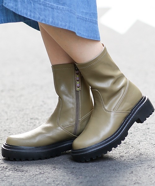 チチカカ(チチカカ)の「ストレッチショートブーツ(ブーツ・レディース・ブラック/カーキ・MEDIUM/LARGE)」の7枚目の写真