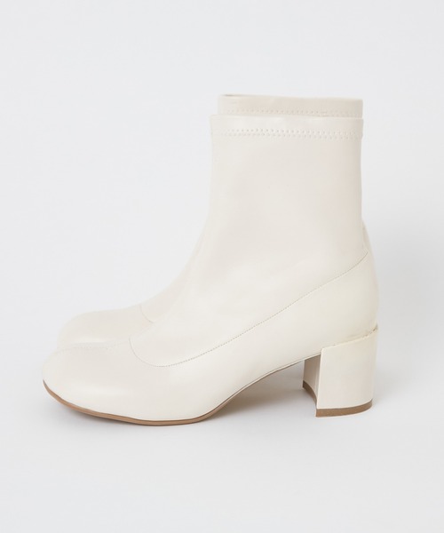 one after another NICE CLAUP（ワンアフターアナザーナイスクラップ）の「オブリックトゥストレッチブーツ（ブーツ・レディース・ブラック/アイボリー・S/M/L）」の4枚目の写真