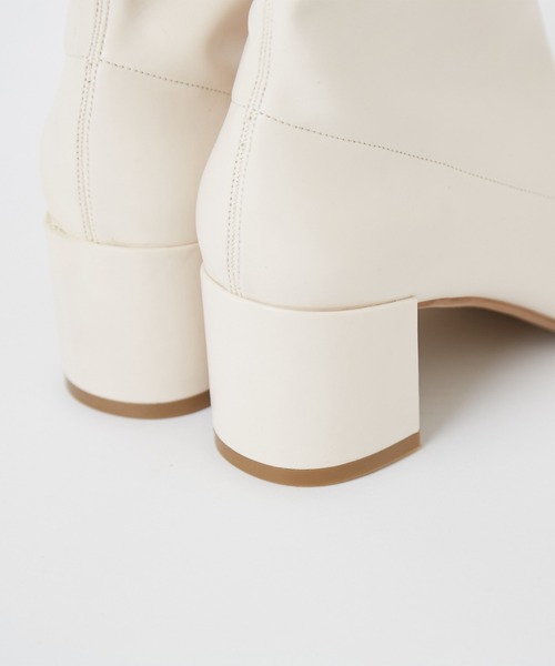 one after another NICE CLAUP（ワンアフターアナザーナイスクラップ）の「オブリックトゥストレッチブーツ（ブーツ・レディース・ブラック/アイボリー・S/M/L）」の12枚目の写真