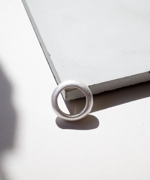 SIGNAL（シグナル）の「【SIGNAL/シグナル】Bold Line Ring / ボールドラインリング（リング・レディース・シルバー/ゴールド・#11）」の5枚目の写真