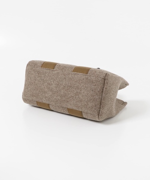 VIOLAd'ORO（ヴィオラドーロ）の「VIOLAd’ORO　GINO V-2128（トートバッグ・レディース・ブラック/グレー/モカ・ONE）」の4枚目の写真