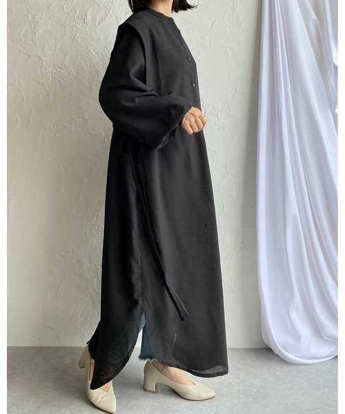 She's Closet(シーズクローゼット)の「ベストレイヤードヨークデザイン長袖スタンドカラーロングシャツワンピース(シャツワンピース・レディース・ブラック/ダークブルー/ライトベージュ/ライトブルー/グリーン/ホワイト・FREE)」の17枚目の写真