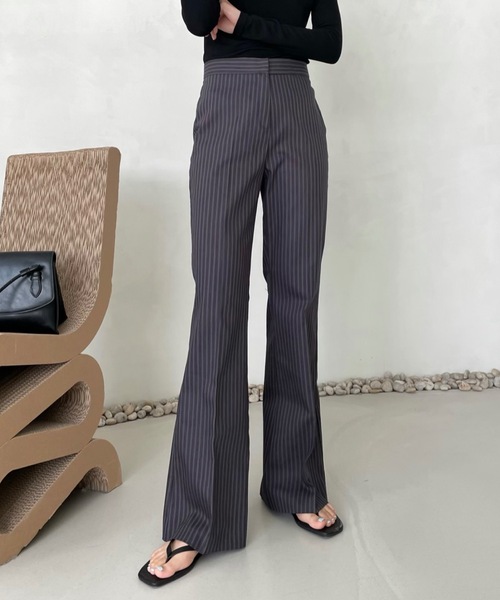 Didot.showroom（ディドット ショールーム）の「stripe boots cut pt（スラックス・レディース・チャコールグレー/カーキ・S/M）」の2枚目の写真