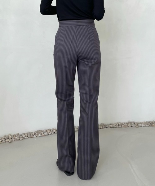 Didot.showroom（ディドット ショールーム）の「stripe boots cut pt（スラックス・レディース・チャコールグレー/カーキ・S/M）」の8枚目の写真