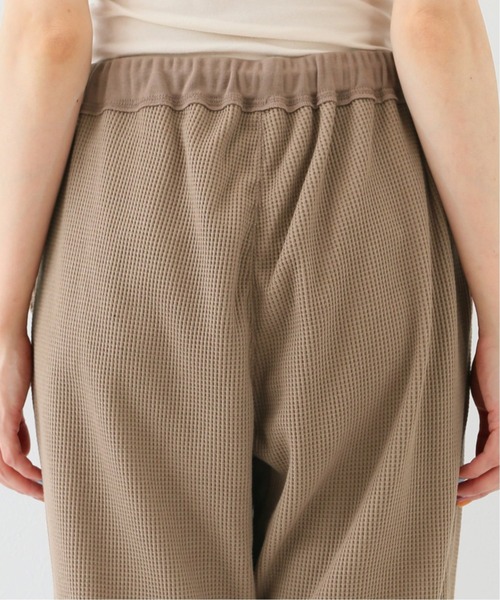 SLOBE IENA（スローブイエナ）の「ワッフルジョガーパンツ【手洗い可能/ウエストゴム】◆（その他パンツ・レディース・ブラック/キャメル・FREE）」の16枚目の写真