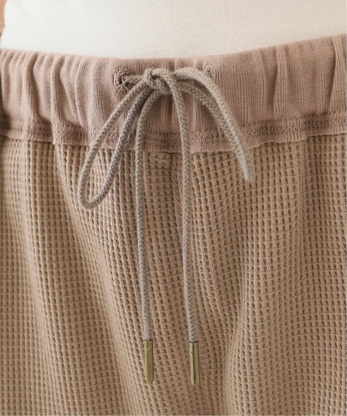 SLOBE IENA（スローブイエナ）の「ワッフルジョガーパンツ【手洗い可能/ウエストゴム】◆（その他パンツ・レディース・ブラック/キャメル・FREE）」の19枚目の写真