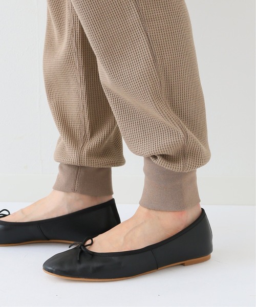 SLOBE IENA（スローブイエナ）の「ワッフルジョガーパンツ【手洗い可能/ウエストゴム】◆（その他パンツ・レディース・ブラック/キャメル・FREE）」の17枚目の写真