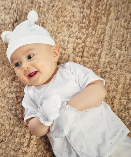 D.fesense（ディーフェセンス）の「【D.fesense/ディーフェセンス】肌着＆ミトン＆耳つき帽子セット（その他ベビーウェア・キッズ・ホワイト系その他・F）」の3枚目の写真