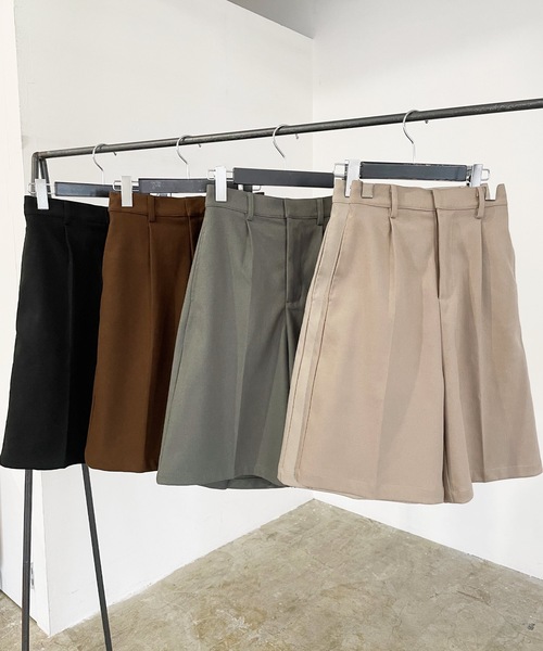 LIAN（リアン）の「センタープレスタックハーフパンツ（その他パンツ・レディース・グリーン/ブラック/ブラウン/グレイッシュベージュ/アイボリー/ブラック系/グレー/ホワイト系・FREE）」の11枚目の写真