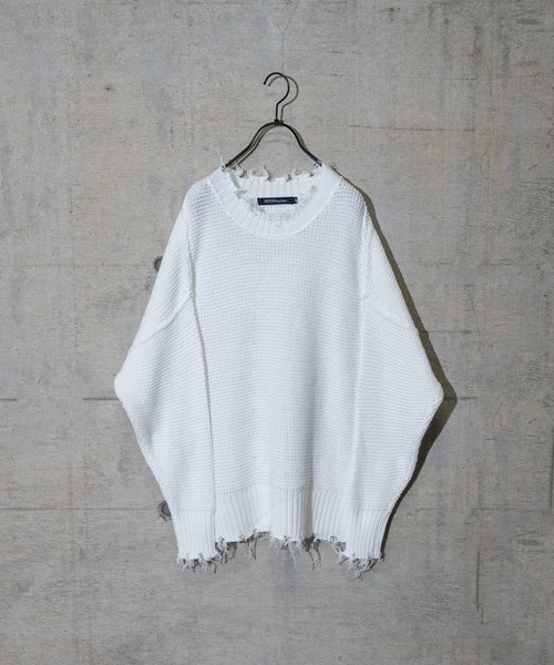 JOHN'S CLOSET（ジョンズクローゼット）の「【50】ダメージラーベンクルーネックBIGニット（ニット/セーター・メンズ・ベージュ/チャコールグレー/ブラウン/ホワイト/ブラック/ブルーグレー・LARGE/MEDIUM）」の2枚目の写真