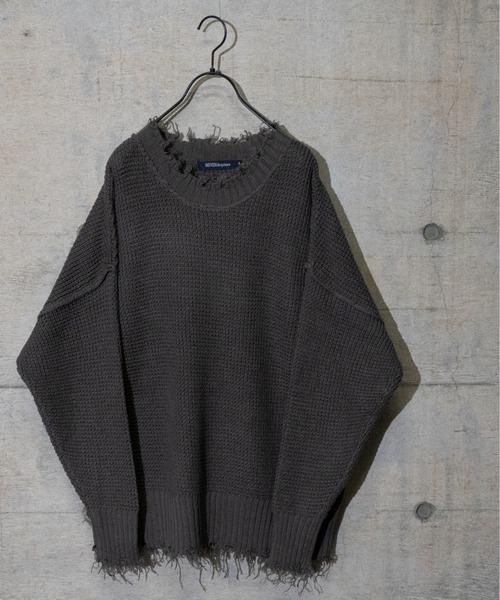 JOHN'S CLOSET（ジョンズクローゼット）の「【50】ダメージラーベンクルーネックBIGニット（ニット/セーター・メンズ・ベージュ/チャコールグレー/ブラウン/ホワイト/ブラック/ブルーグレー・LARGE/MEDIUM）」の4枚目の写真