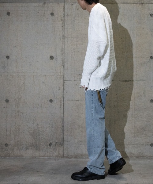 JOHN'S CLOSET（ジョンズクローゼット）の「【50】ダメージラーベンクルーネックBIGニット（ニット/セーター・メンズ・ベージュ/チャコールグレー/ブラウン/ホワイト/ブラック/ブルーグレー・LARGE/MEDIUM）」の11枚目の写真