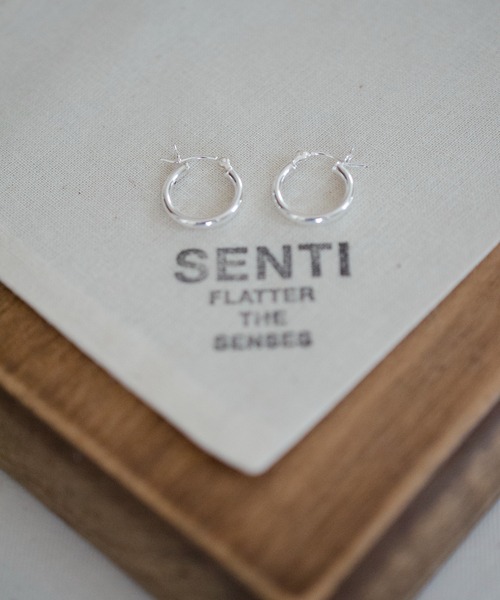 Senti（センティ）の「HOOP EARRING SV（ピアス（両耳用）・メンズ・シルバー・FREE）」の3枚目の写真