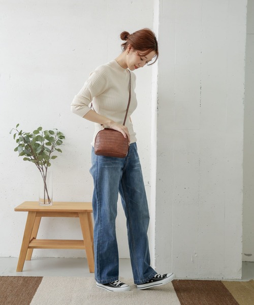URBAN RESEARCH DOORS(アーバンリサーチドアーズ)の「ハイネックリブKNIT(ニット/セーター・レディース・ブラック/アイボリー/ブラウン系その他/ブルー系その他・ONE)」の22枚目の写真