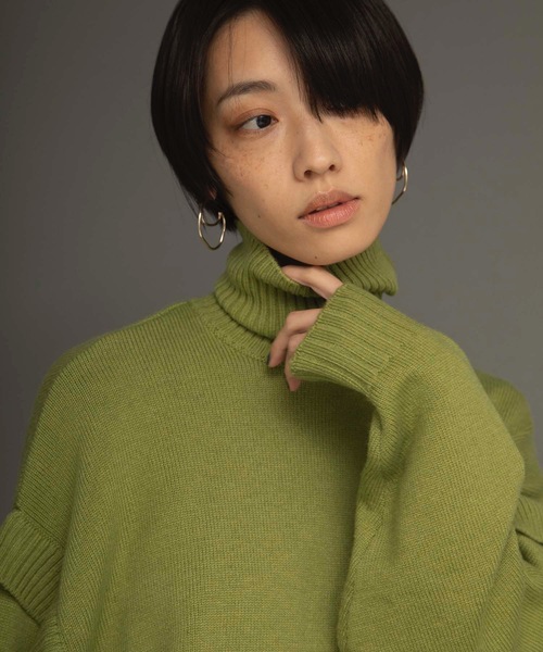 ANT（アント）の「ショルダーデザインニット【ANT】（ニット/セーター・レディース・ホワイト/ブラック/グリーン・FREE）」の3枚目の写真