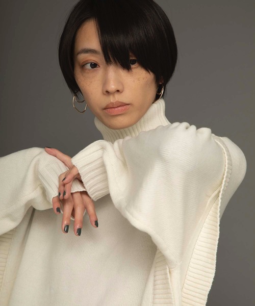 ANT（アント）の「ショルダーデザインニット【ANT】（ニット/セーター・レディース・ホワイト/ブラック/グリーン・FREE）」の9枚目の写真