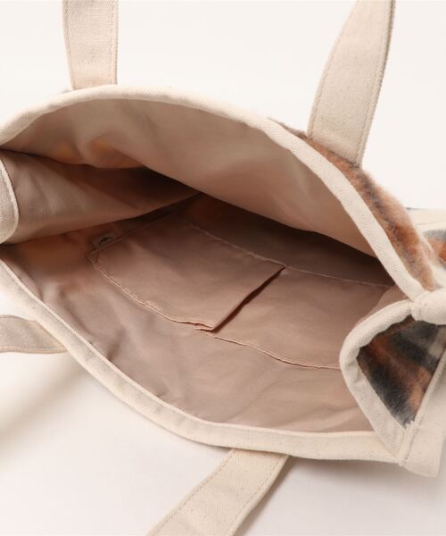 Samansa Mos2(サマンサ モスモス)の「パイピングトートバッグ(トートバッグ・レディース・モカ/キャメル・フリ-)」の3枚目の写真