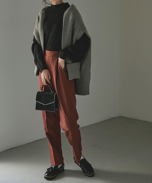 Fashion Letter(ファッションレター)の「ぽわん袖ハイネックリブニットトップス(ニット/セーター・レディース・オフホワイト/ブラック/ベージュ・4L~5L/LL~3L/M~L)」の16枚目の写真
