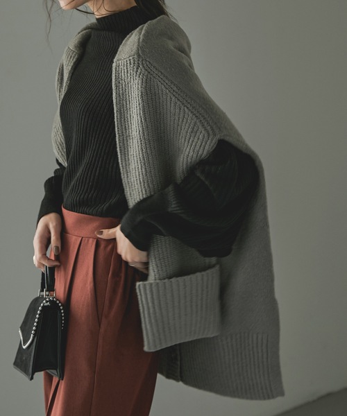 Fashion Letter(ファッションレター)の「ぽわん袖ハイネックリブニットトップス(ニット/セーター・レディース・オフホワイト/ブラック/ベージュ・4L~5L/LL~3L/M~L)」の17枚目の写真