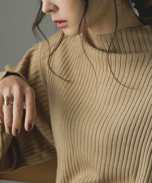 Fashion Letter(ファッションレター)の「ぽわん袖ハイネックリブニットトップス(ニット/セーター・レディース・オフホワイト/ブラック/ベージュ・4L~5L/LL~3L/M~L)」の9枚目の写真
