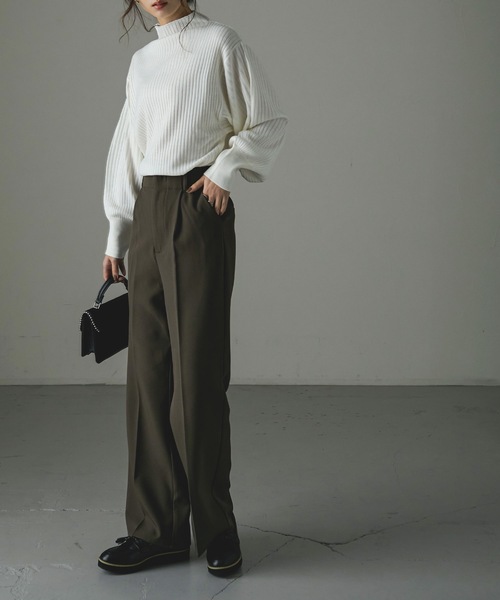 Fashion Letter(ファッションレター)の「ぽわん袖ハイネックリブニットトップス(ニット/セーター・レディース・オフホワイト/ブラック/ベージュ・4L~5L/LL~3L/M~L)」の12枚目の写真