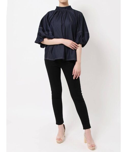 LAGUNAMOON（ラグナムーン）の「デニムライクボリュームブラウス（シャツ/ブラウス・レディース・ホワイト/ブラック/インディゴブルー・FREE）」の14枚目の写真