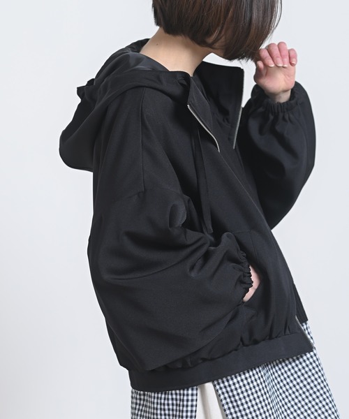 rps（アールピーエス）の「フード付きショートマウンテンパーカー（マウンテンパーカー・レディース・ブラック/アイボリー/ライトカーキ/グレイッシュベージュ・M）」の19枚目の写真