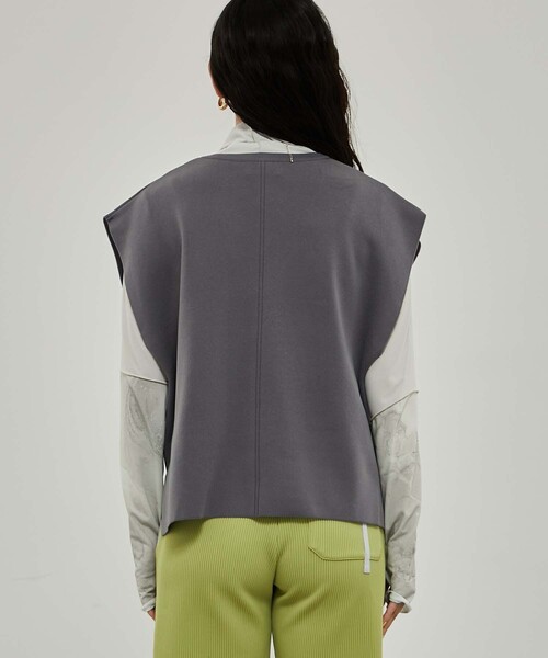 CITY TOKYO（シティトウキョウ）の「Vネックノースリーブベスト（ベスト・レディース・グレー/ライム/ブラック・FREE）」の22枚目の写真