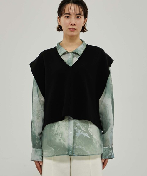 CITY TOKYO（シティトウキョウ）の「Vネックノースリーブベスト（ベスト・レディース・グレー/ライム/ブラック・FREE）」の16枚目の写真