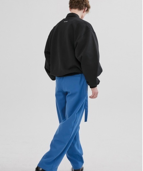 ESC STUDIO(イーエスシースタジオ)の「【ESC STUDIO/イーエスシースタジオ】laurel leaves mtm ロゴ プリント スウェット シャツ オーバーサイズ(スウェット・メンズ・ブラック/杢グレー/ブルー・ONE SIZE)」の11枚目の写真