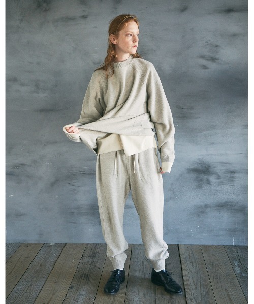 UNFIL（アンフィル）の「unfil アンフィル / silk wool honeycomb-knit mock neck sweater シルクウール ハニカムニット モックネックセーター / WWFL-UU002（ニット/セーター・メンズ・ベージュ/チャコールグレー・4/5）」の17枚目の写真