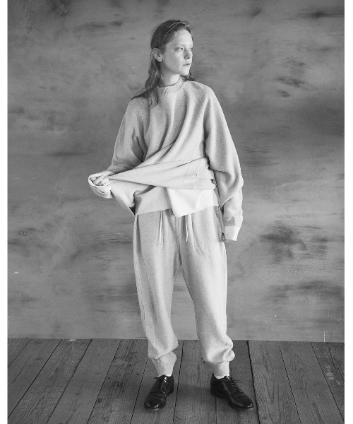 UNFIL（アンフィル）の「unfil アンフィル / silk wool honeycomb-knit mock neck sweater シルクウール ハニカムニット モックネックセーター / WWFL-UU002（ニット/セーター・メンズ・ベージュ/チャコールグレー・4/5）」の10枚目の写真