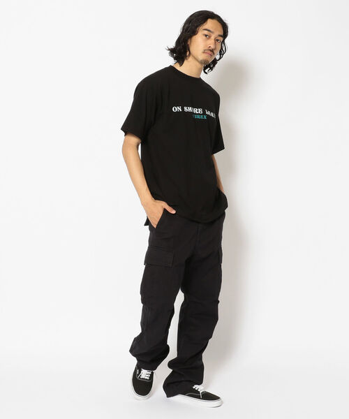 AVIREX（アヴィレックス）の「ホリディガール Tシャツ  /HOLIDAY GIRL T-SHIRT / アヴィレックス / AVIREX（Tシャツ/カットソー・メンズ・ブラック/サックスブルー/ホワイト・XX-LARGE/MEDIUM/LARGE/X-LARGE）」の13枚目の写真