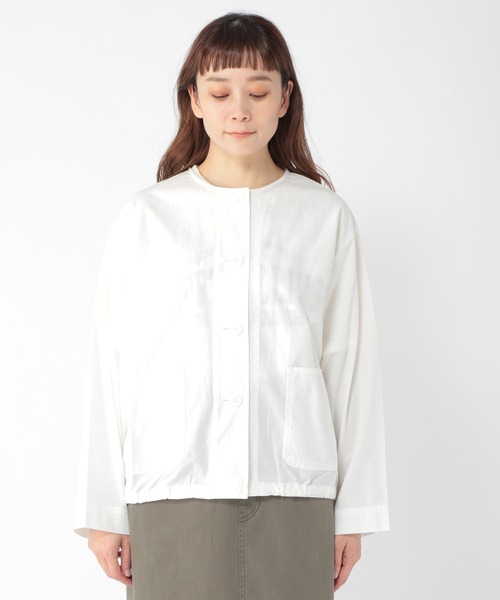 studio CLIP（スタディオクリップ）の「ノーカラーシャツブルゾン（ブルゾン・レディース・オフホワイト/ライトベージュ・FREE）」の5枚目の写真
