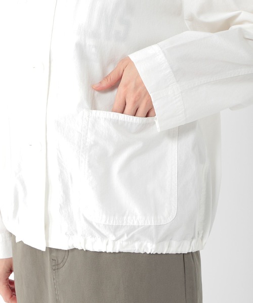 studio CLIP（スタディオクリップ）の「ノーカラーシャツブルゾン（ブルゾン・レディース・オフホワイト/ライトベージュ・FREE）」の4枚目の写真