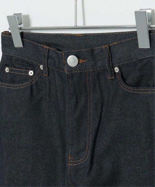 notch.(ノッチ)の「11OZ生デニムロールアップパンツ(デニムパンツ・レディース・ブラック/ネイビー・M)」の12枚目の写真