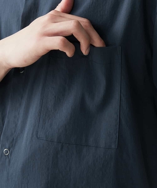 a.v.v（アーヴェヴェ）の「【M-XXL】リングドットBIGシャツ（シャツ/ブラウス・メンズ・チャコールグレー/ホワイト・48/50/52/46）」の6枚目の写真